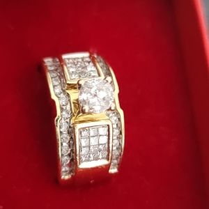 14K Engagement Ring natural  Diamond Size 7